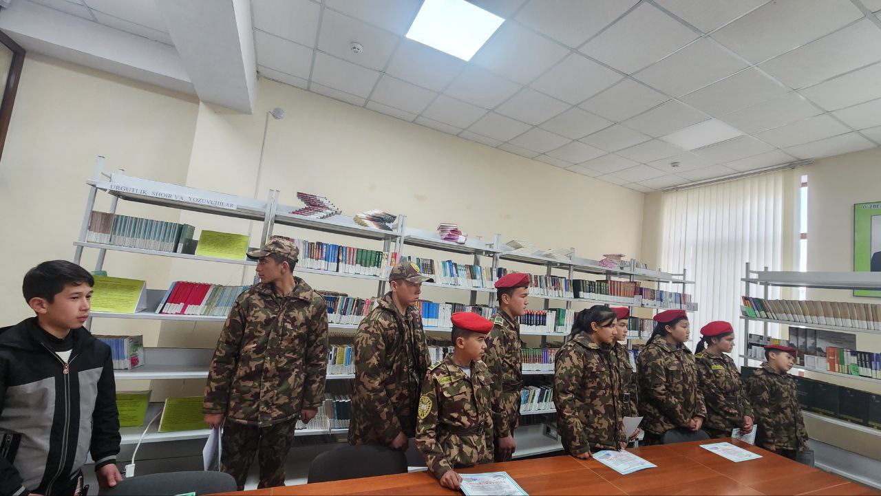 "Qiziqarli kutubxonada" nomli ekskursiya tashkil etildi