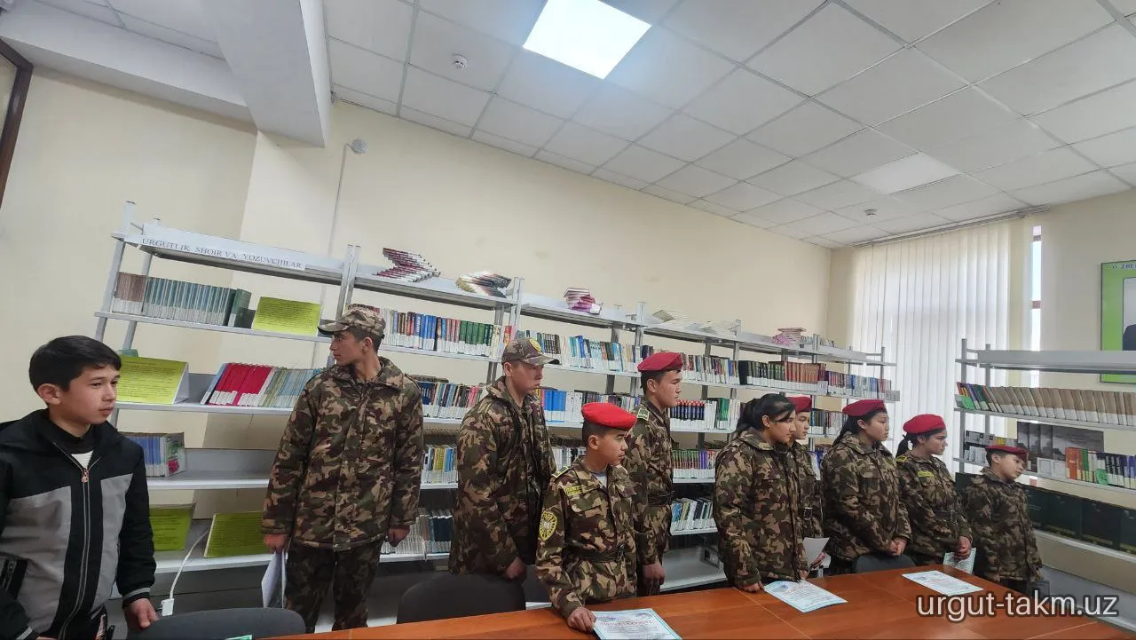 "Qiziqarli kutubxonada" nomli ekskursiya tashkil etildi