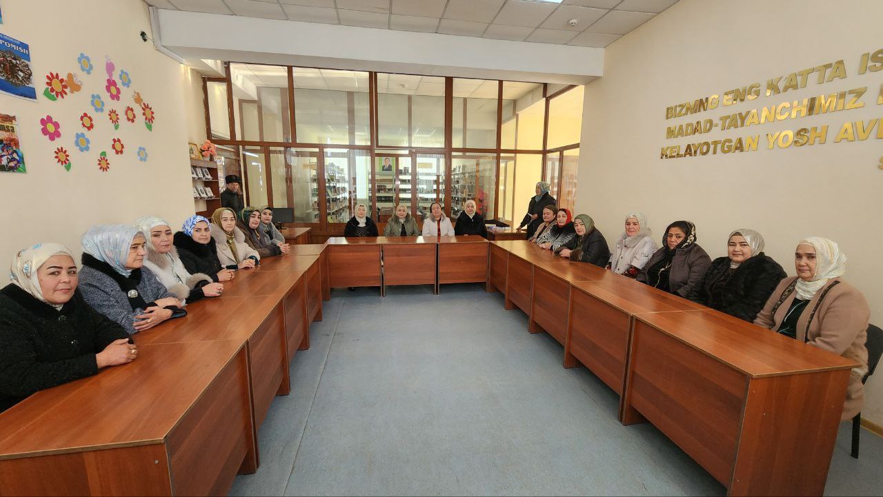 "Qiziqarli kutubxona" nomli ekskursiyasi