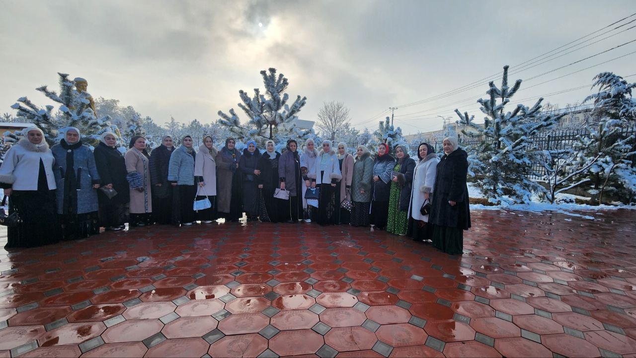 "Qiziqarli kutubxona" nomli ekskursiyasi