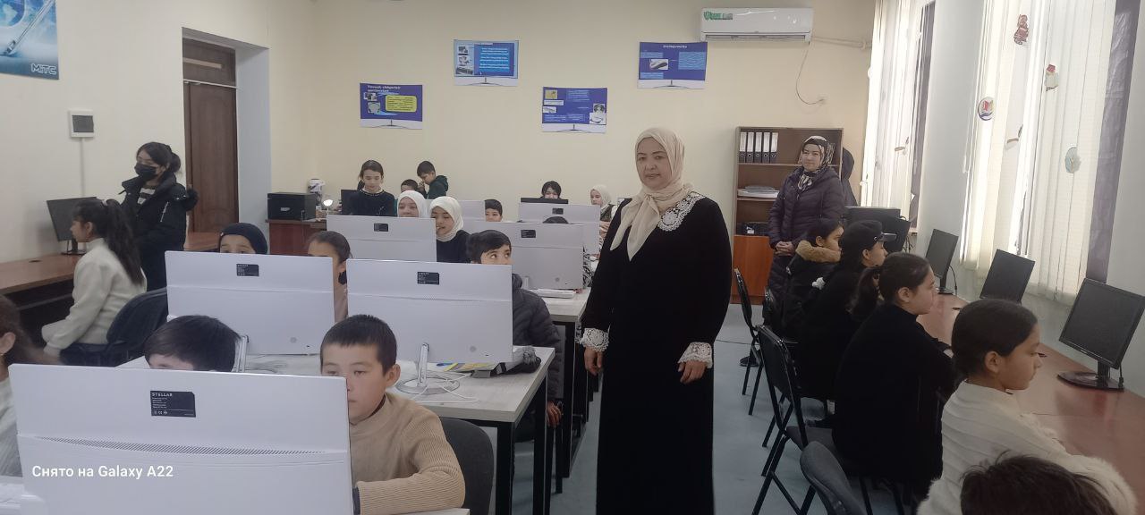 Kutubxona bo‘ylab ekskursiya