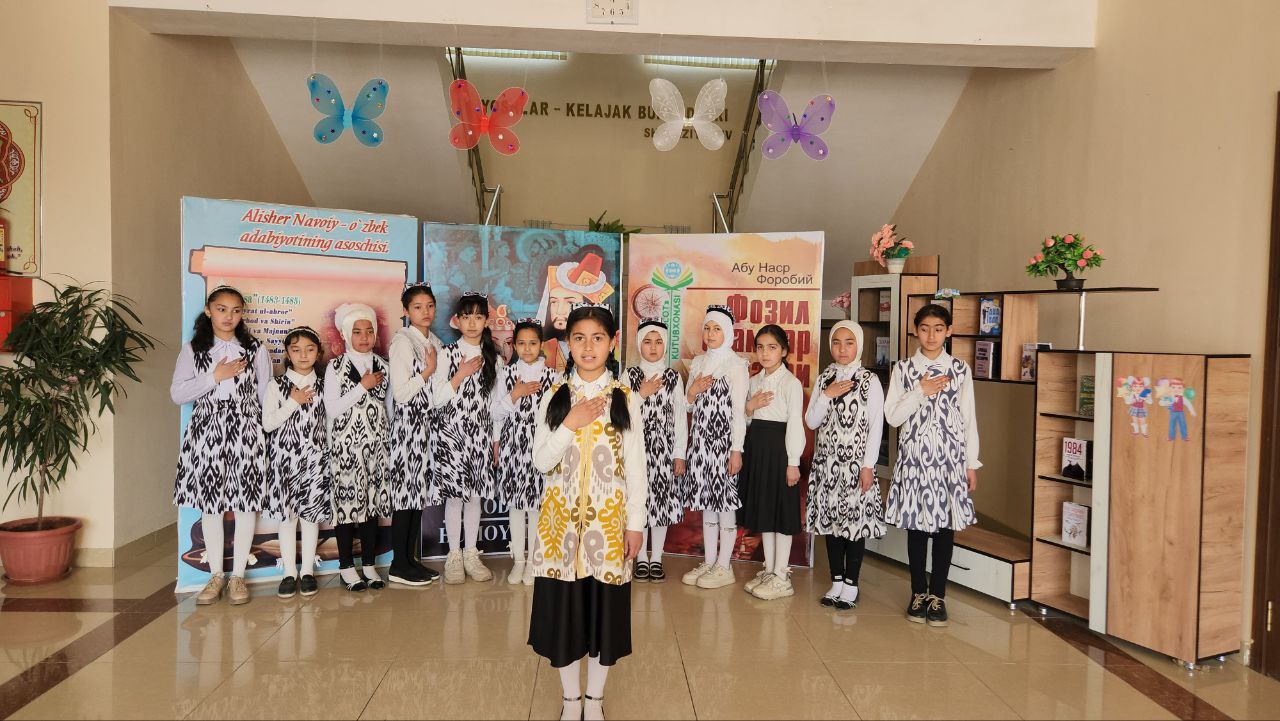 “Milliy liboslar kuni” munosabati bilan g‘azalxonlik kechasi tashkil etildi