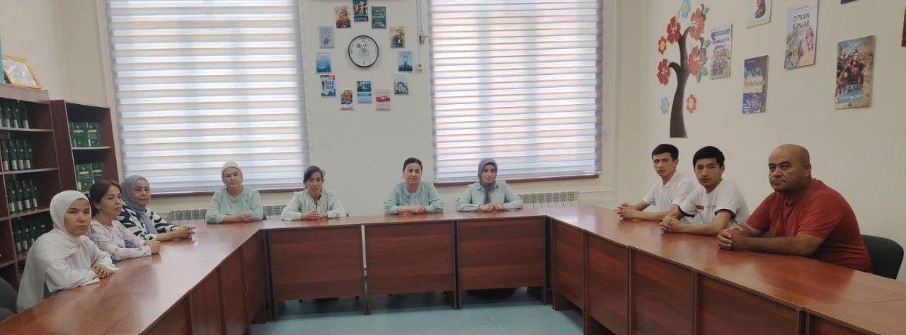 Urgut tuman axborot-kutubxona markazi xodimlari uchun “Siyosiy-ma’rifat” soati bo‘lib o‘tmoqda - 24.07.2026